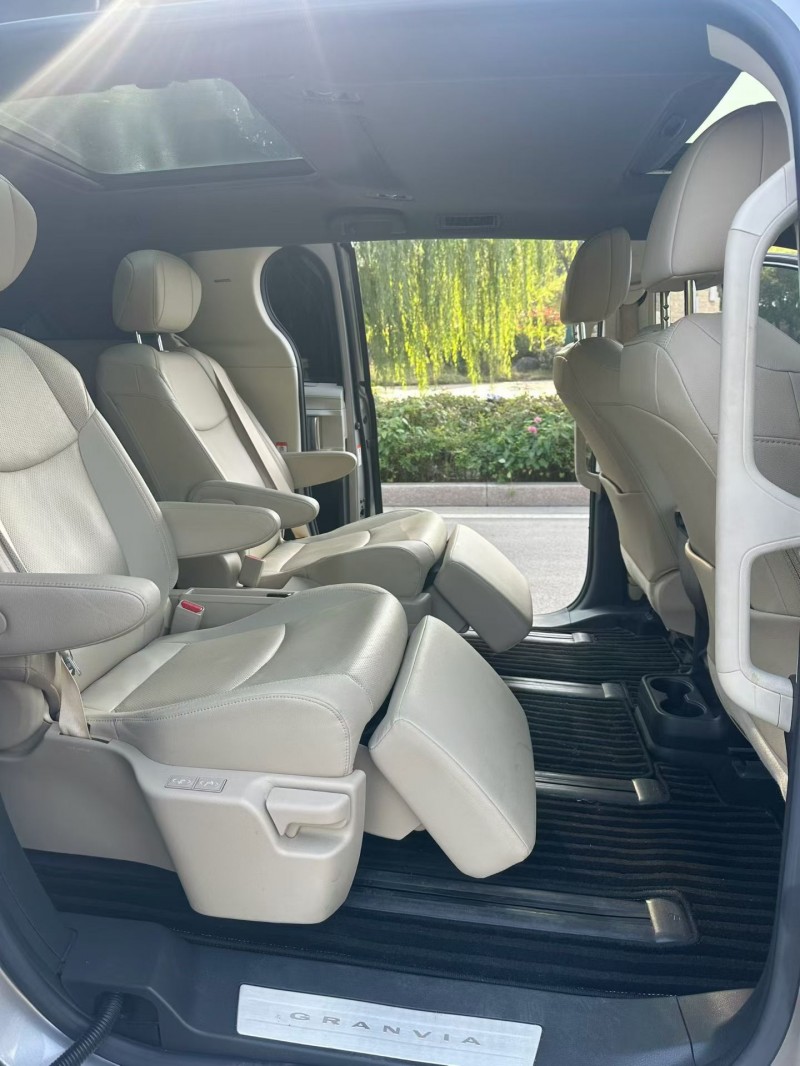 枣庄23年丰田格瑞维亚4