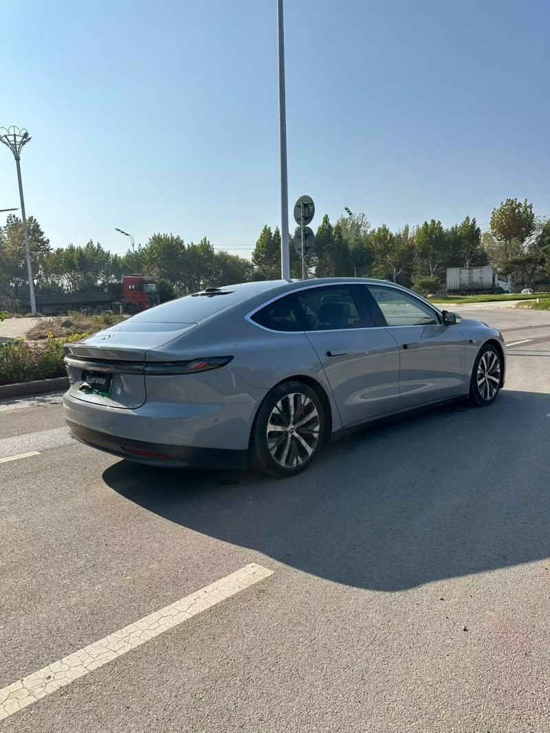 枣庄22年蔚来ET77