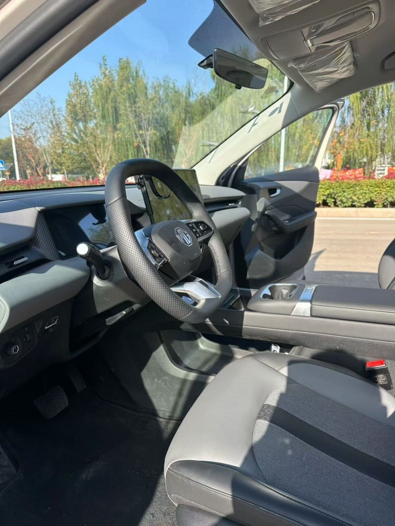 青岛25年名爵es55