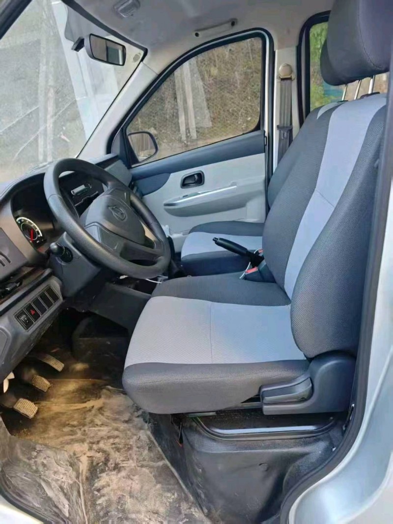 重庆24年长安汽车长行EV3