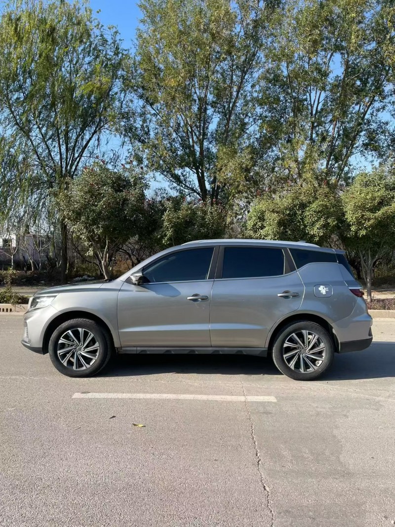 烟台20年吉利远景4