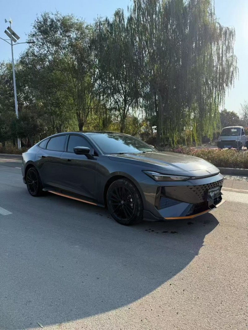 济南25年长安汽车UNI2