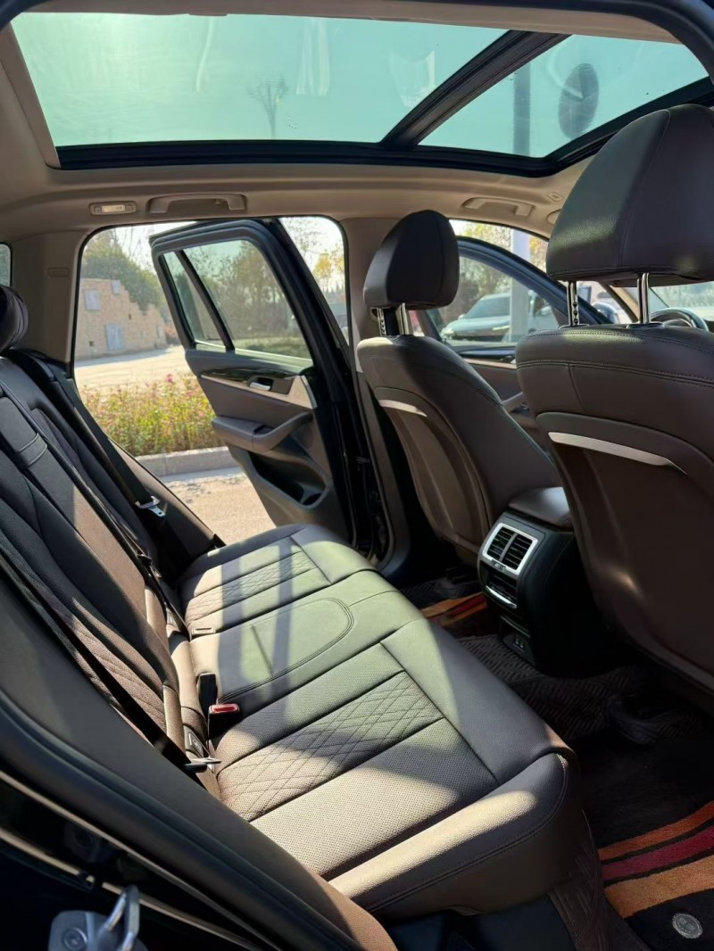 东营23年宝马IX35