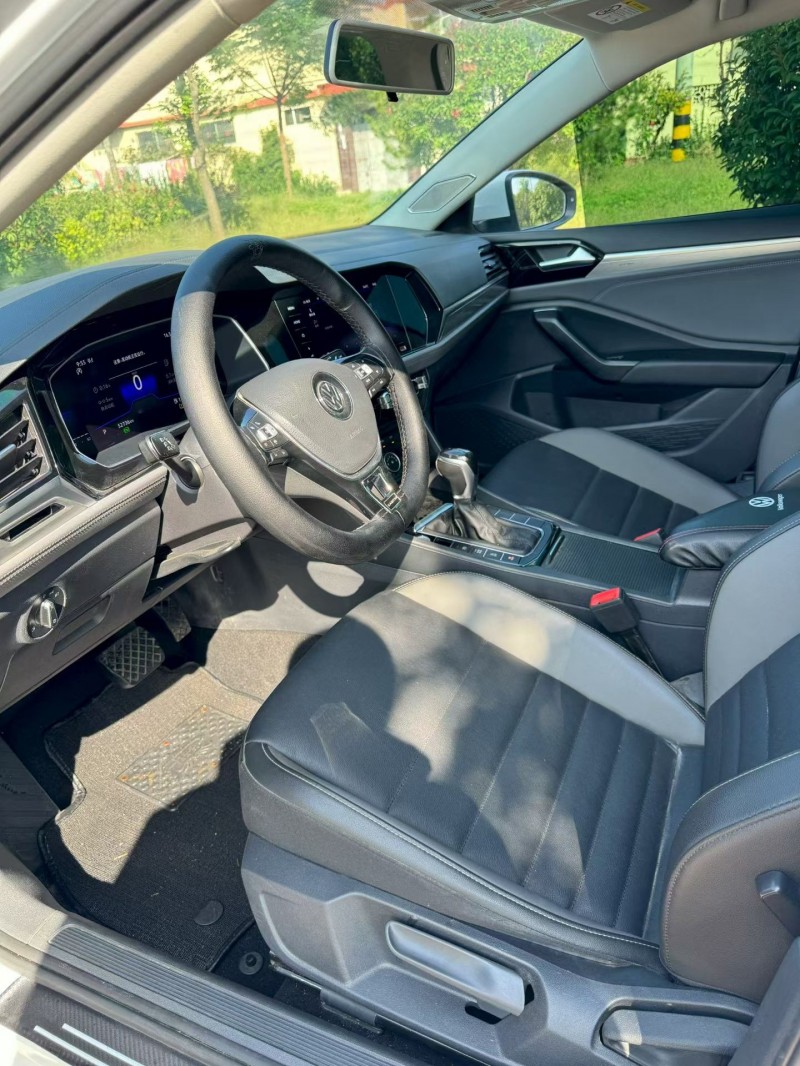 东营21年大众速腾7