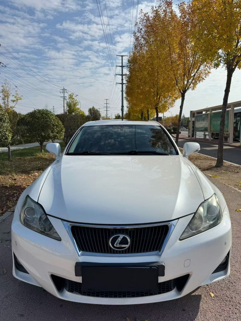 东营12年雷克萨斯IS1