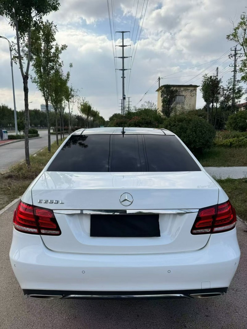 东营16年奔驰E8