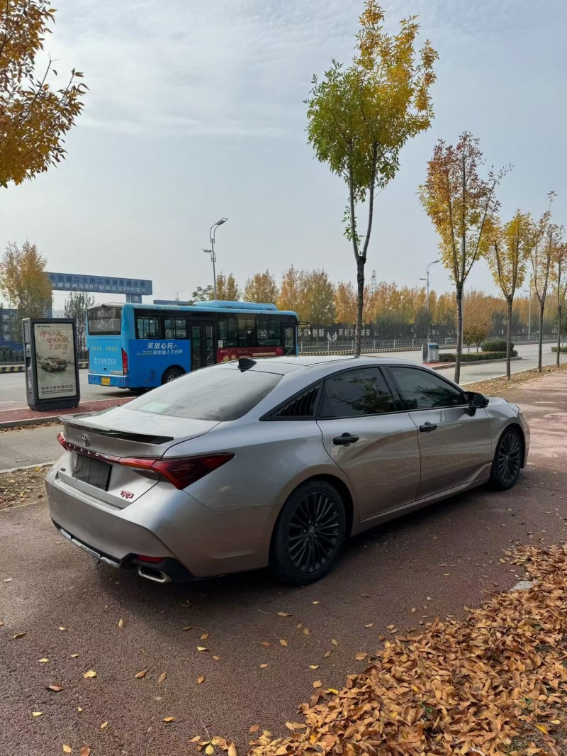 枣庄19年丰田亚洲龙7