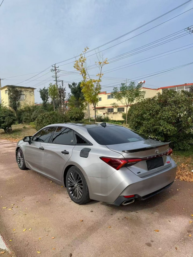 枣庄19年丰田亚洲龙8