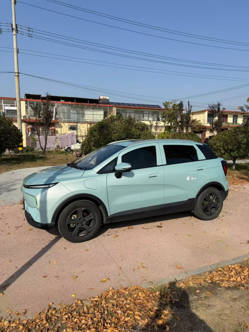 东营23年吉利几何3