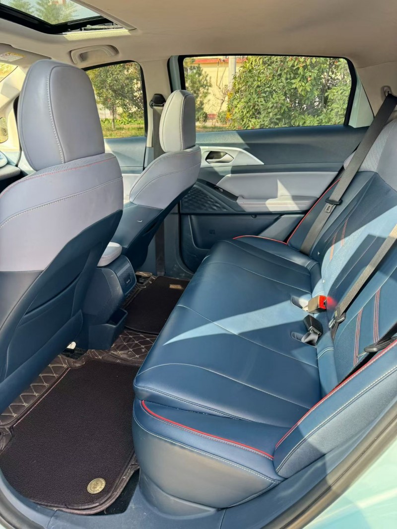 东营23年吉利几何4