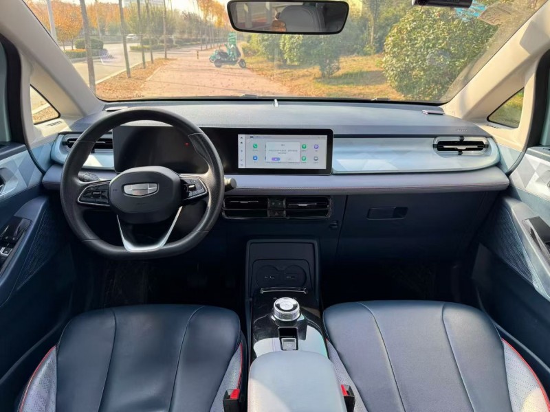 东营23年吉利几何5