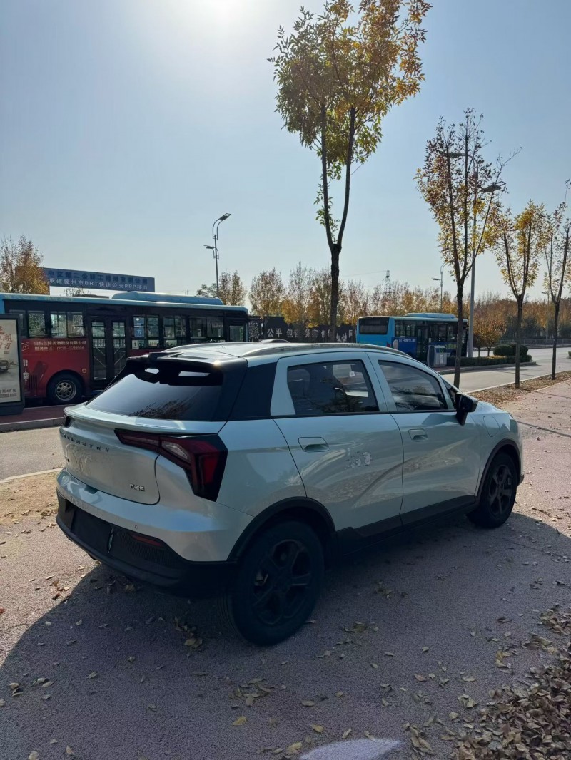 东营23年吉利几何8