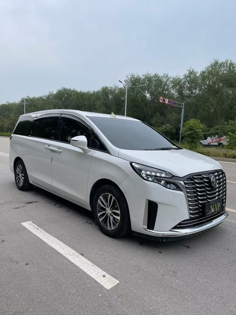 东营24年别克GL82