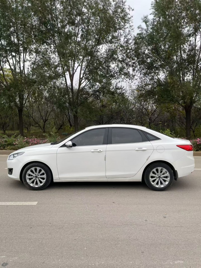 东营16年福特福睿斯9