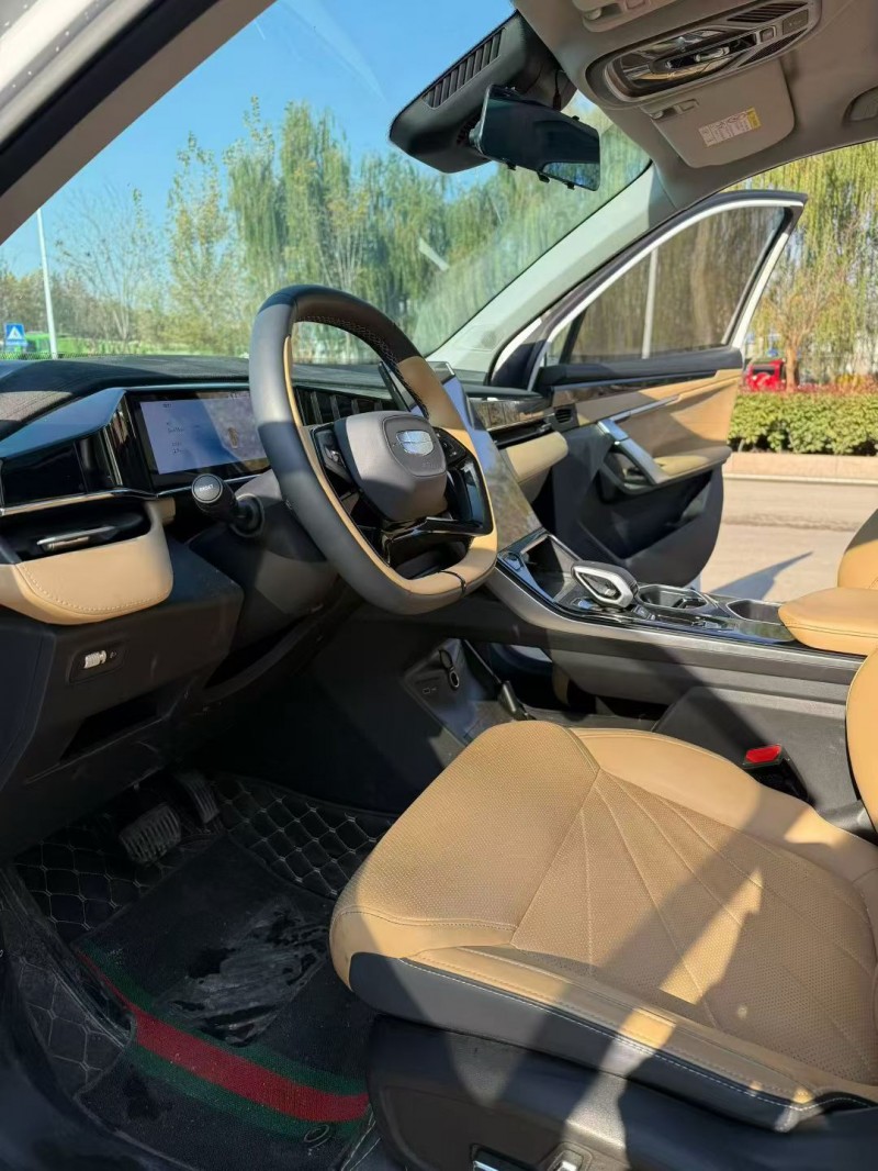 青岛24年吉利博越4