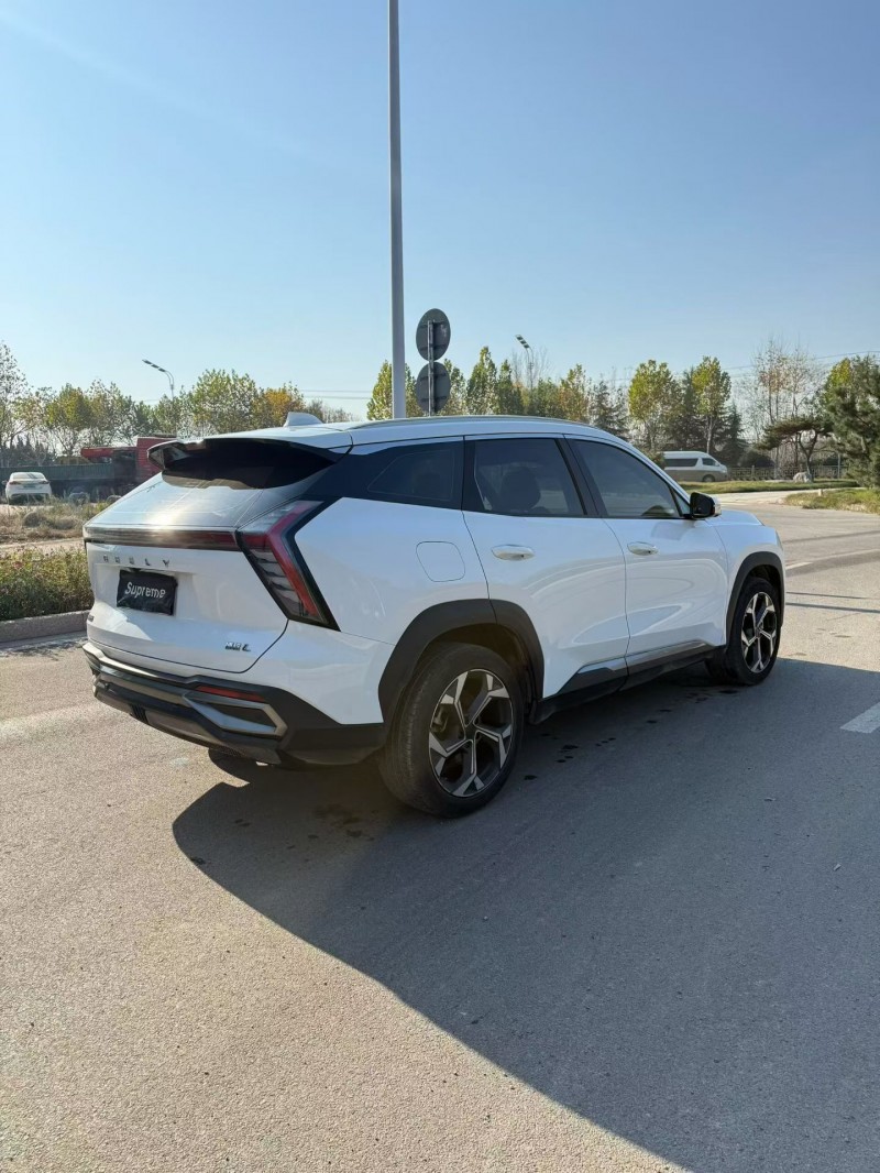 青岛24年吉利博越5