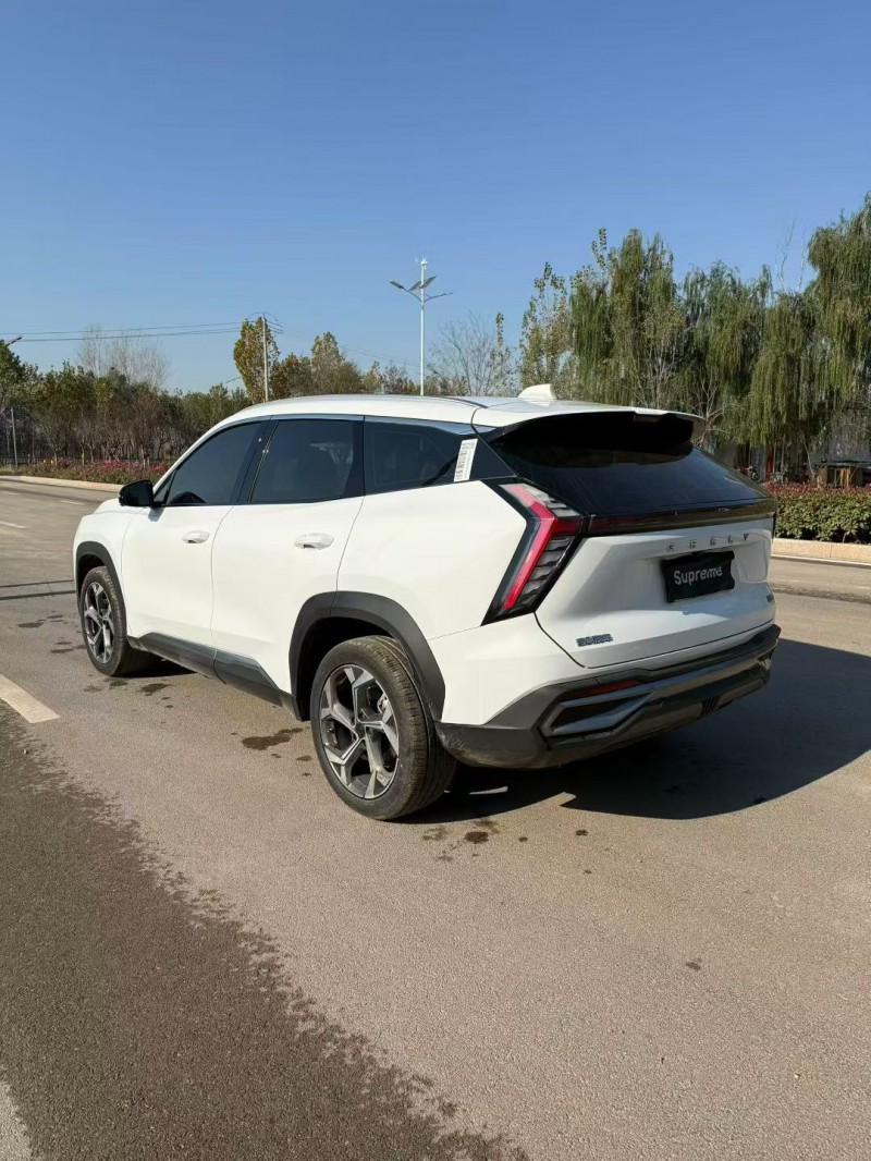 青岛24年吉利博越9