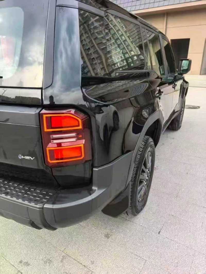 安阳25年丰田普拉多9