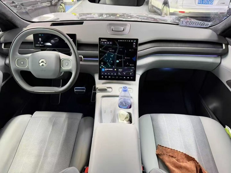 广州25年蔚来ES85