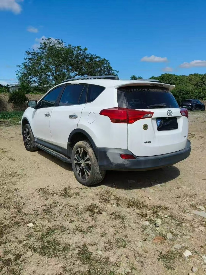 广州14年丰田RAV4荣放6