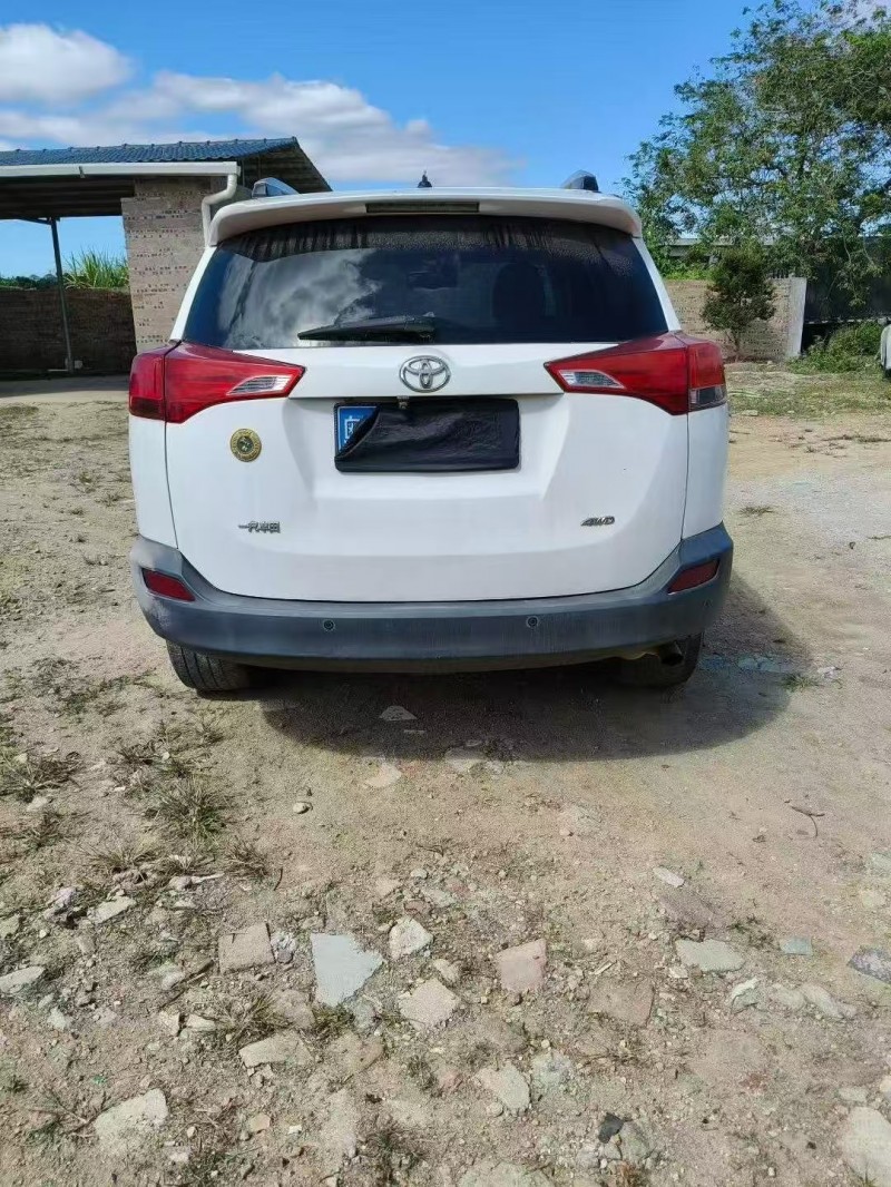 广州14年丰田RAV4荣放8