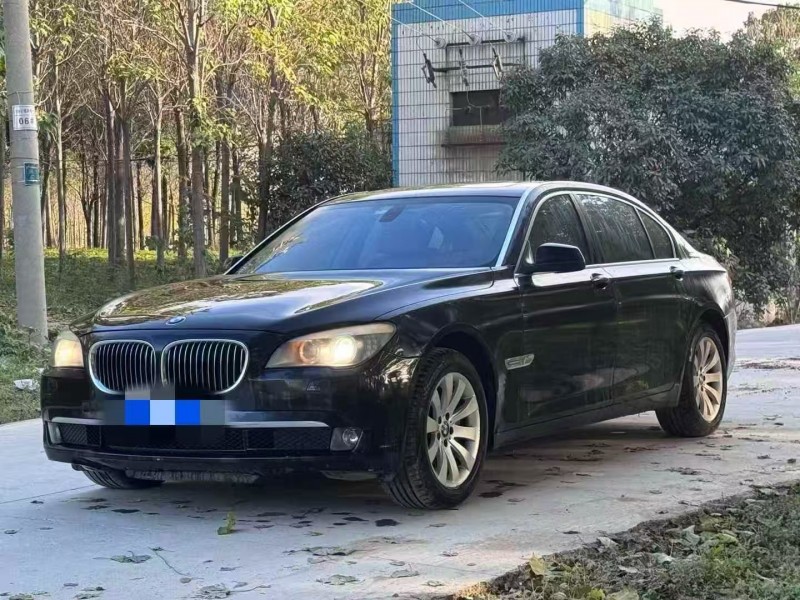 郑州12年宝马7系3