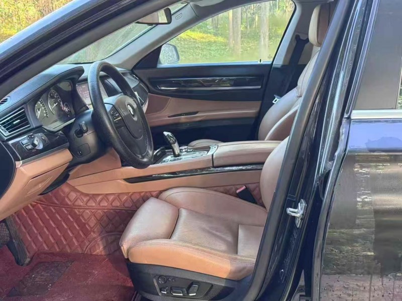 郑州12年宝马7系4