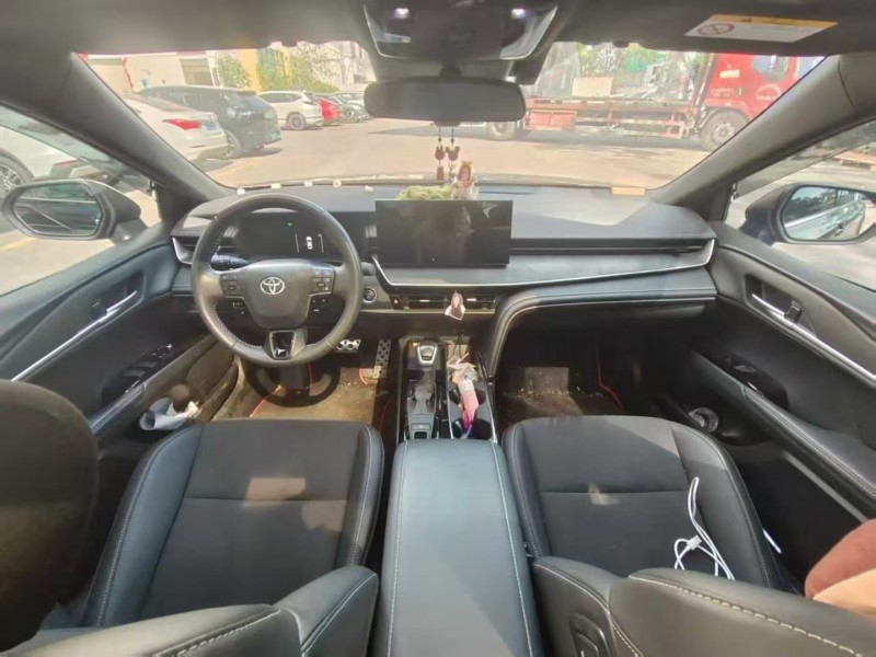 广州24年丰田凯美瑞6