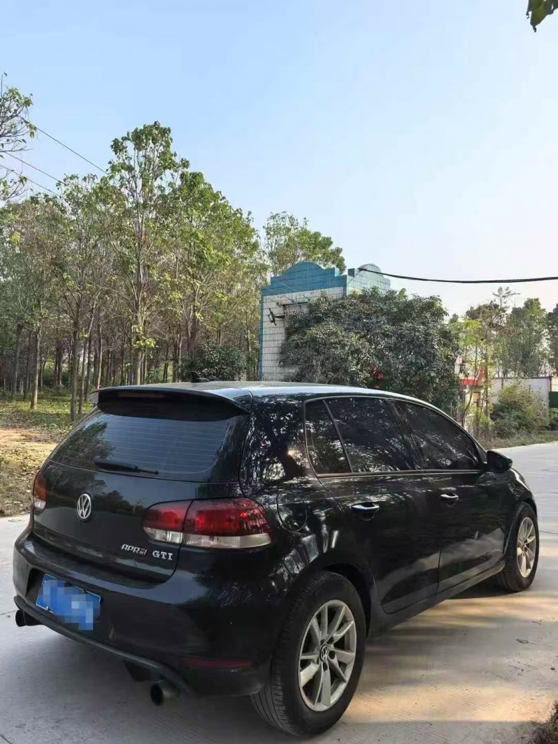 郑州13年大众高尔夫4