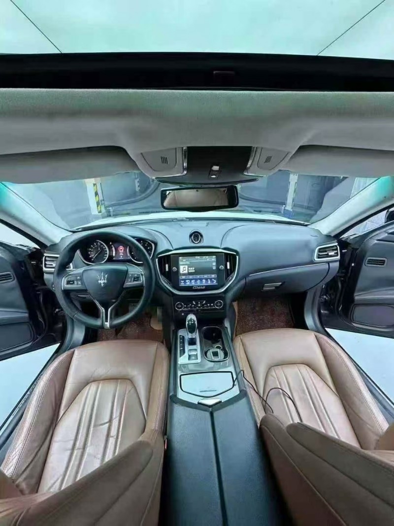 广州15年玛莎拉蒂Ghibli6