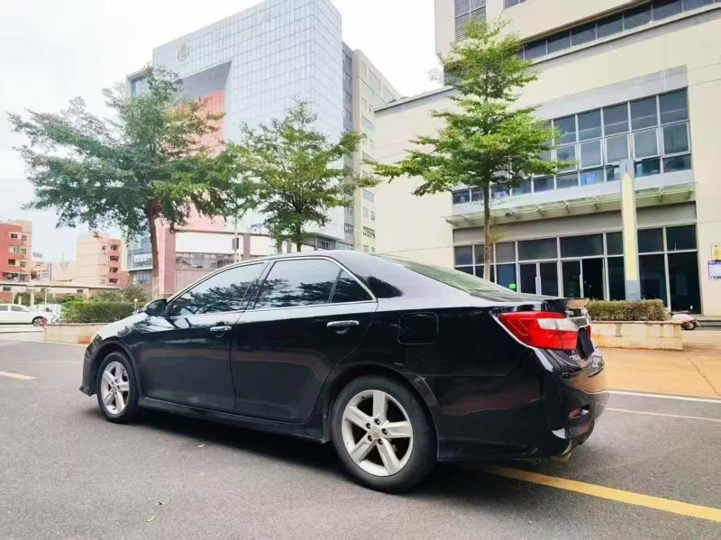 广州12年丰田凯美瑞6