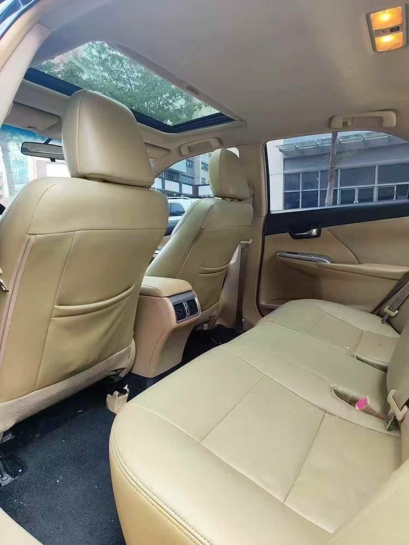 广州12年丰田凯美瑞8