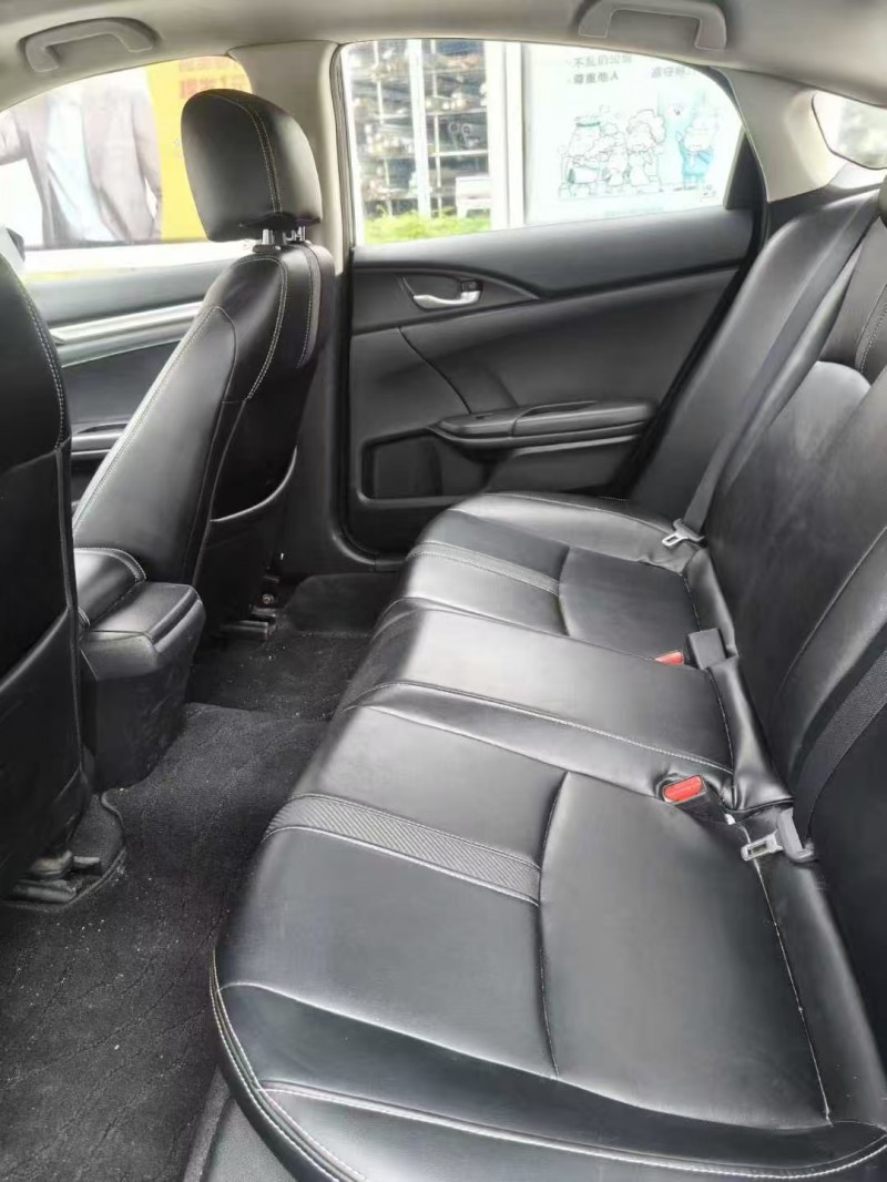 南宁17年本田思域5