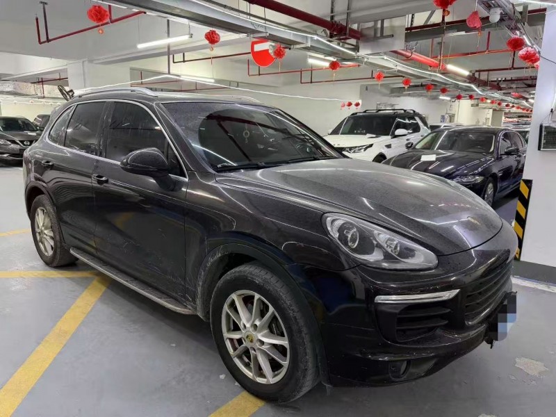 广州16年保时捷卡宴2