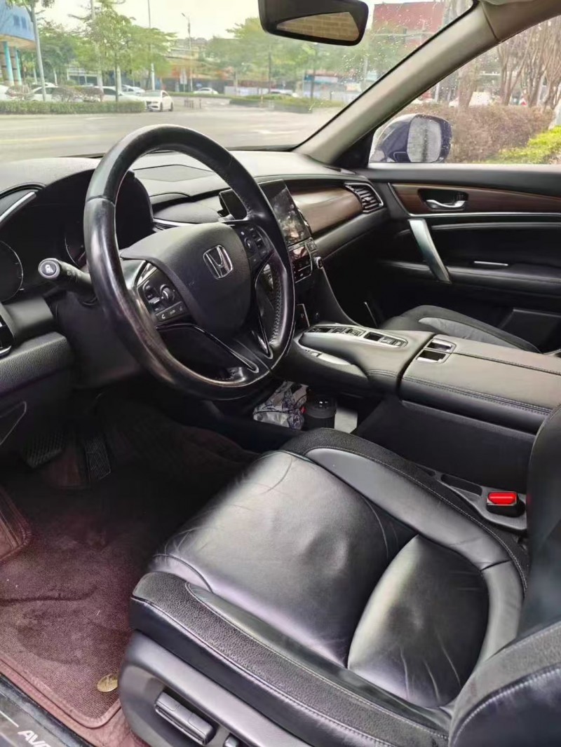 广州18年本田冠道4
