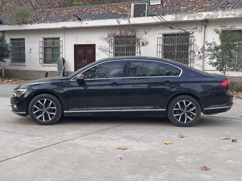 郑州22年大众迈腾9