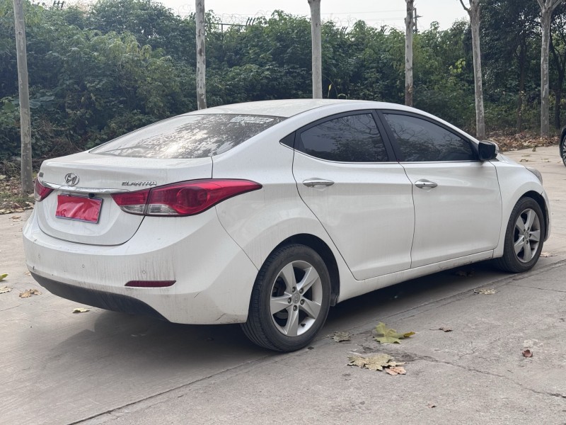 郑州13年现代朗动4