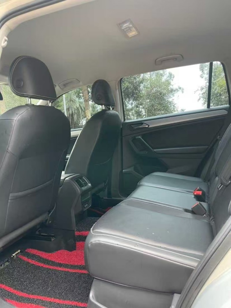 广州18年大众途观4