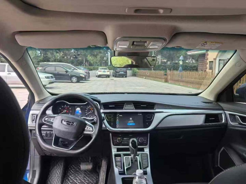 青岛19年吉利帝豪4