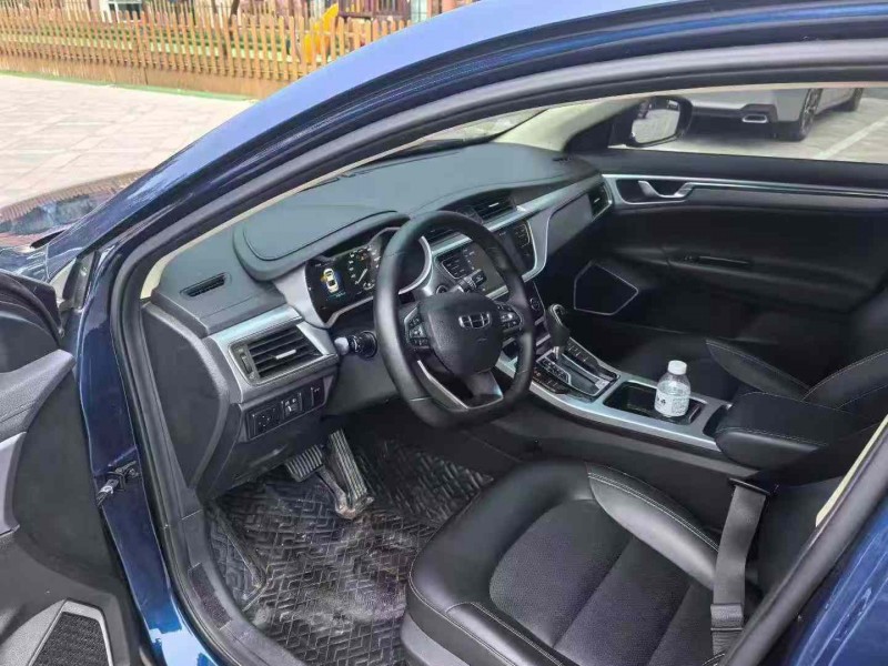 青岛19年吉利帝豪6