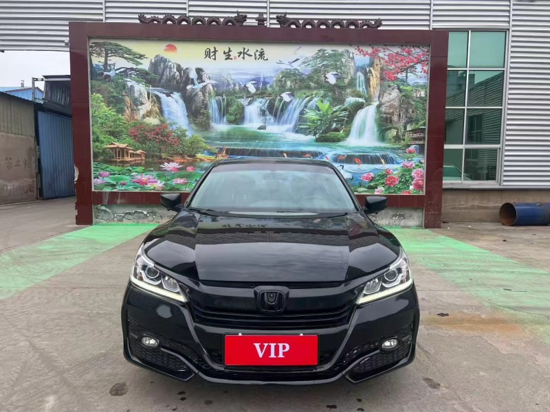 临沂19年本田雅阁1