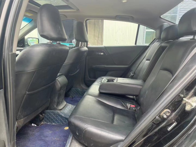 临沂19年本田雅阁5