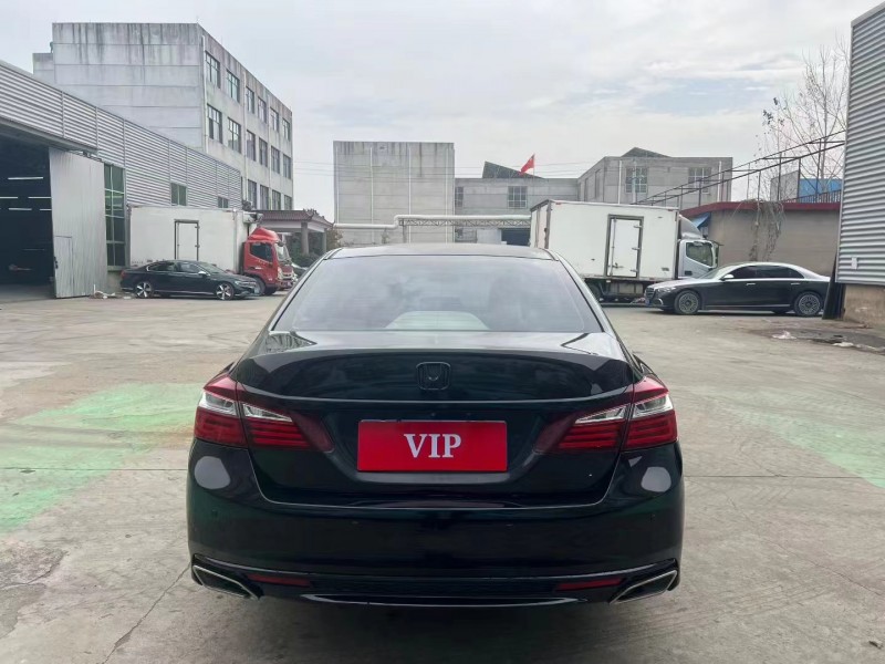 临沂19年本田雅阁9