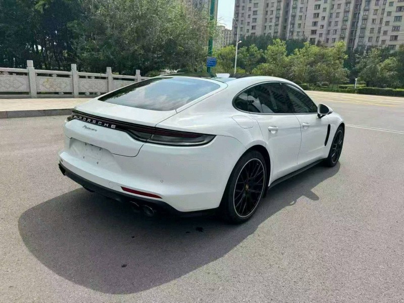 徐州23年保时捷帕拉梅拉2