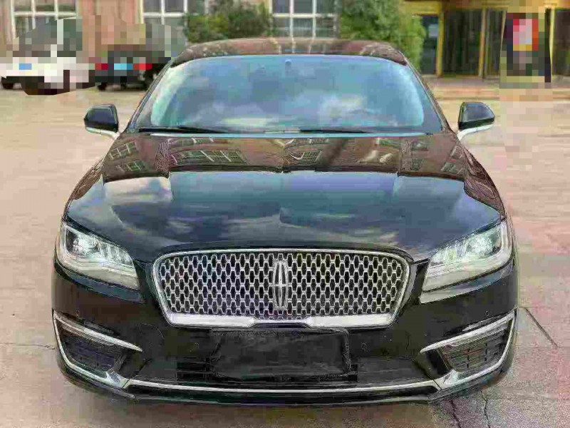 青岛17年林肯MKZ1