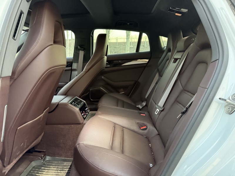 郑州24年保时捷帕拉梅拉6