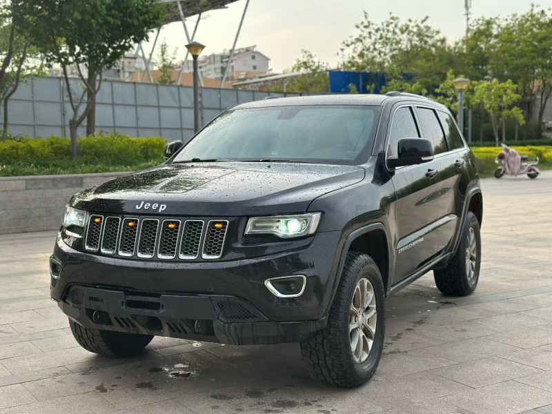青岛15年Jeep大切诺基2