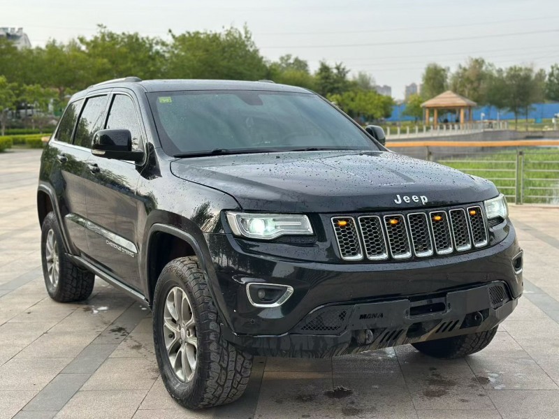 青岛15年Jeep大切诺基3