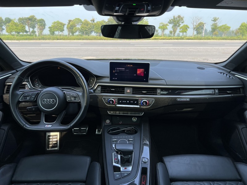 盐城19年奥迪S55