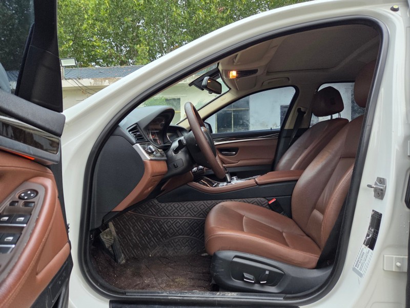 郑州17年宝马5系4